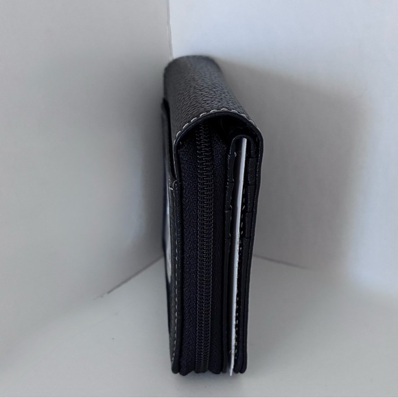 NEW Levenger Wallet in Gift Box with Levenger Dust Cover, Pebbled Leather, Black - Picture 4 of 16